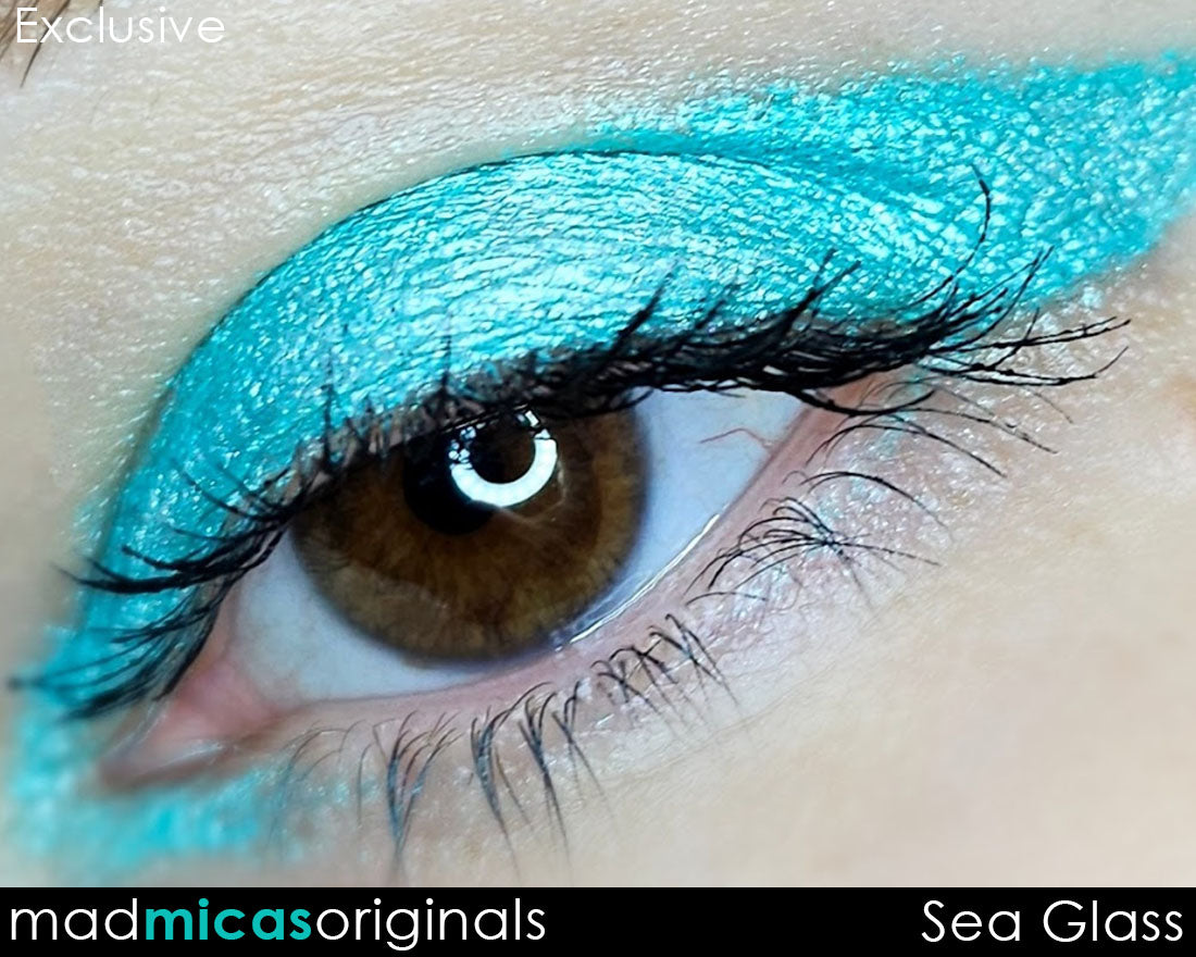 Sea Glass Blue Green Mica in Cream Eye Shadow